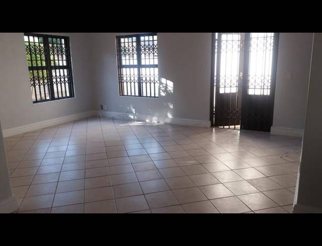 3 BEDROOM HOUSE FOR SALE IN ROYAL ASCOT